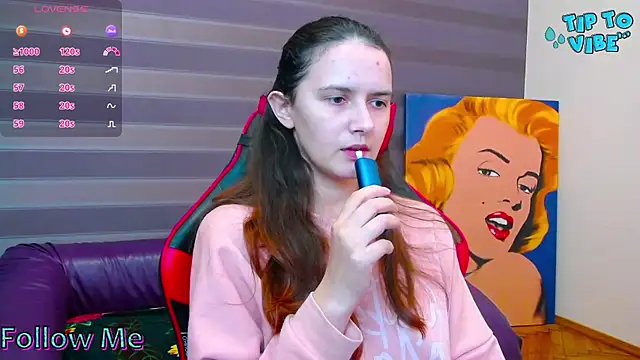 iris nikhols online show from 17, 11, 2025