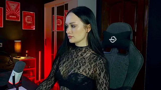 QueenAliss online show from 12, 2, 2026