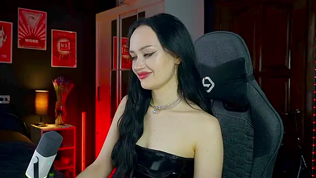 QueenAliss online show from 15, 3, 2026