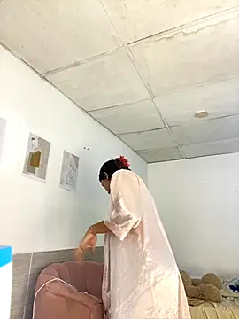 Snapshot of ValienteGirl_ chatting on 1, 11, 2025 ValienteGirl online show from 1, 11, 2025