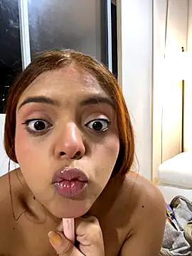 Snapshot of ValienteGirl_ chatting on 10, 11, 2025 ValienteGirl online show from 10, 11, 2025