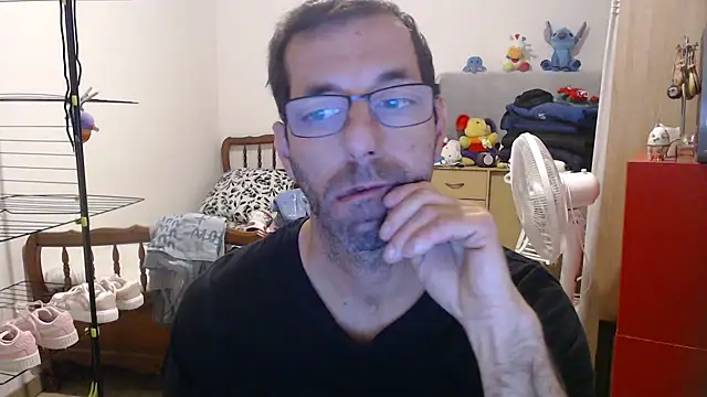 Snapshot of steph19x5 chatting on 14, 10, 2025 steph19x5 online show from 14, 10, 2025