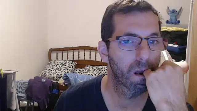 Snapshot of steph19x5 chatting on 18, 10, 2025 steph19x5 online show from 18, 10, 2025