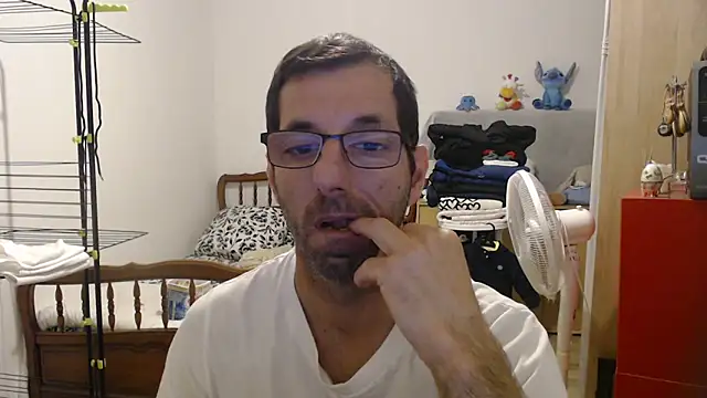 Snapshot of steph19x5 chatting on 22, 10, 2025 steph19x5 online show from 22, 10, 2025