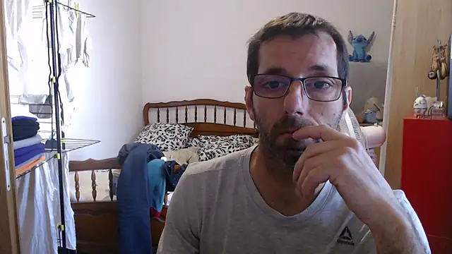 Snapshot of steph19x5 chatting on 26, 10, 2025 steph19x5 online show from 26, 10, 2025