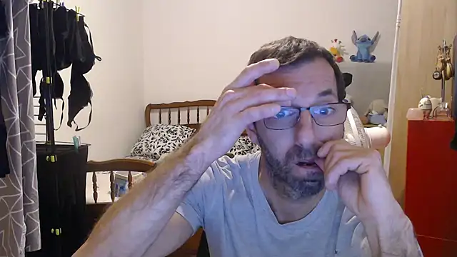 Snapshot of steph19x5 chatting on 27, 10, 2025 steph19x5 online show from 27, 10, 2025