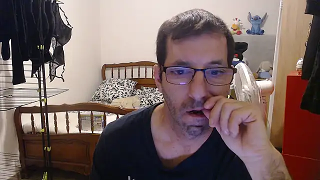 Snapshot of steph19x5 chatting on 31, 10, 2025 steph19x5 online show from 31, 10, 2025