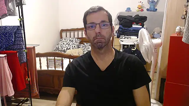 Snapshot of steph19x5 chatting on 1, 11, 2025 steph19x5 online show from 1, 11, 2025