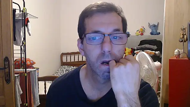 Snapshot of steph19x5 chatting on 11, 11, 2025 steph19x5 online show from 11, 11, 2025