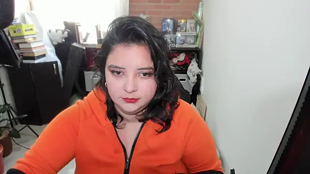 aika-dreams online show from 8, 10, 2025