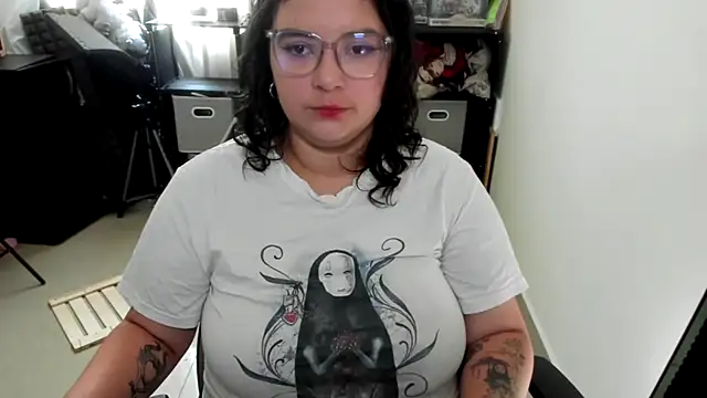 aika-dreams online show from 11, 11, 2025