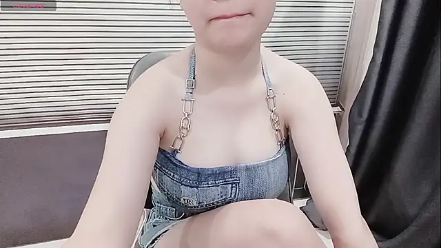 Snapshot of pelue chatting on 1, 3, 2026 pelue online show from 1, 3, 2026