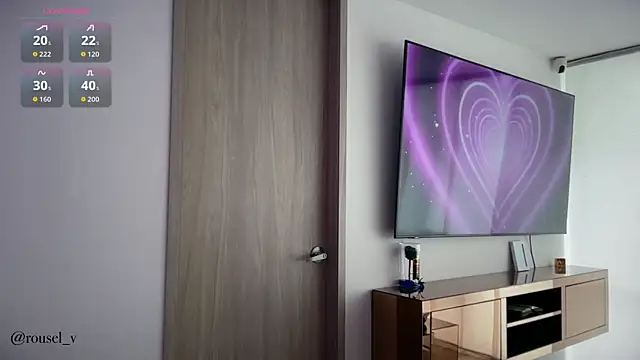 Snapshot of aaronKeller chatting on 16, 9, 2025 aaronKeller online show from 16, 9, 2025