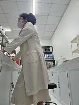 Snapshot of HinaLovely chatting on 17, 3, 2026 HinaLovely online show from 17, 3, 2026