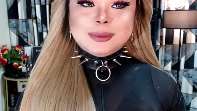 Snapshot of Mistress_DOMnicaaxx chatting on 12, 9, 2025 Mistress DOMnicaaxx online show from 12, 9, 2025