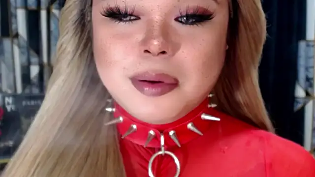 Snapshot of Mistress_DOMnicaaxx chatting on 18, 11, 2025 Mistress DOMnicaaxx online show from 18, 11, 2025