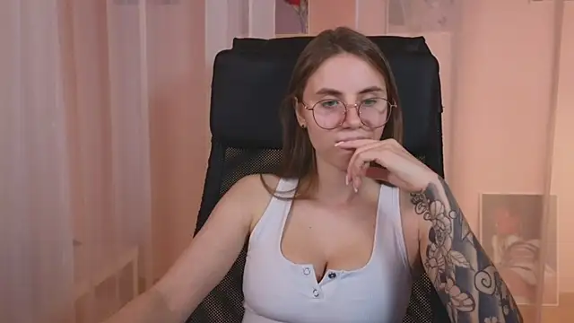  AnnaStark  online show from 25, 12, 2024