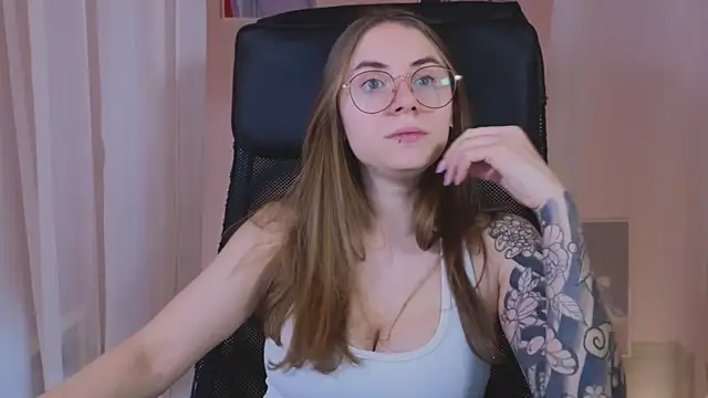  AnnaStark  online show from 4, 1, 2025