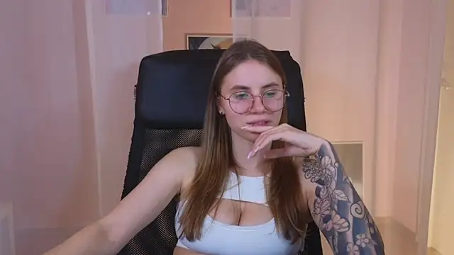  AnnaStark  online show from 22, 1, 2025