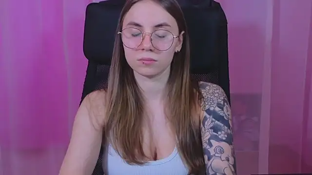  AnnaStark  online show from 2, 2, 2025