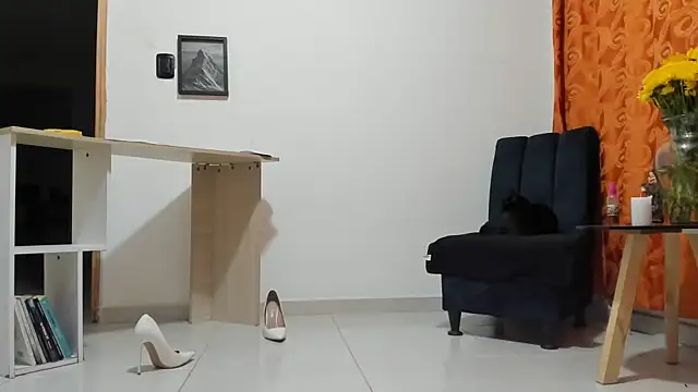 emely garcia online show from 28, 11, 2025