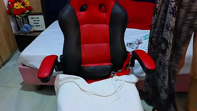 SexyLeilaa online show from 20, 2, 2025