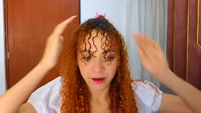 SexyLeilaa online show from 9, 9, 2025