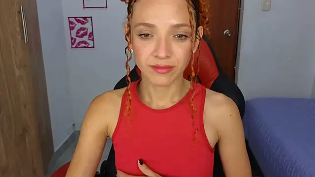 SexyLeilaa online show from 3, 2, 2026