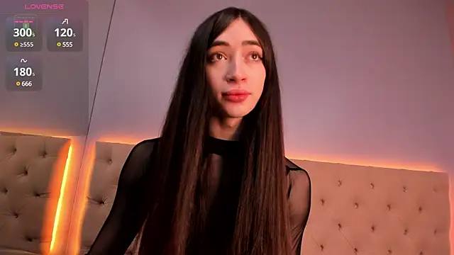 NickieRainer online show from 18, 1, 2025