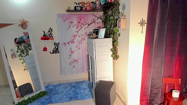 Snapshot of annyluna1 chatting on 17, 12, 2025 annyluna1 online show from 17, 12, 2025