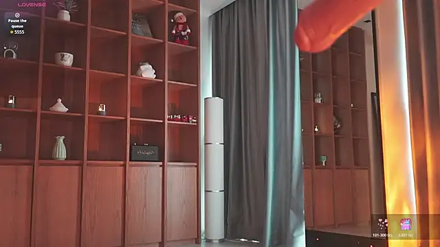 Snapshot of hyun_chia chatting on 7, 4, 2026 hyun chia online show from 7, 4, 2026