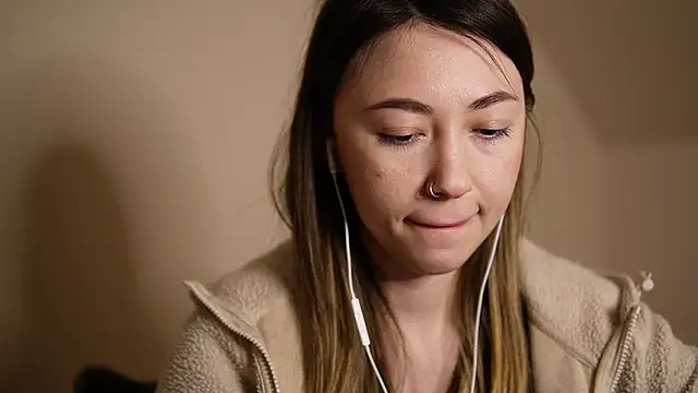 chibi moon  online show from 10, 1, 2025