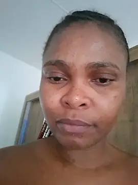 Snapshot of SweetAppleCandyxx chatting on 6, 11, 2025 SweetAppleCandyxx online show from 6, 11, 2025