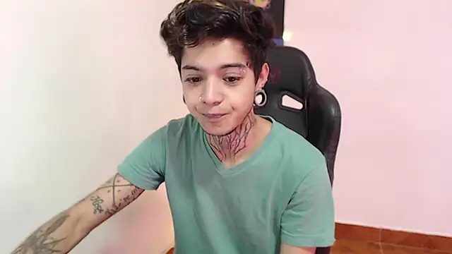 Snapshot of saad_man chatting on 6, 12, 2024 saad man online show from 6, 12, 2024