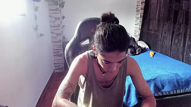 Snapshot of saad_man chatting on 18, 10, 2025 saad man online show from 18, 10, 2025