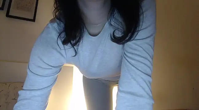 ocean eyess  online show from 15, 1, 2025