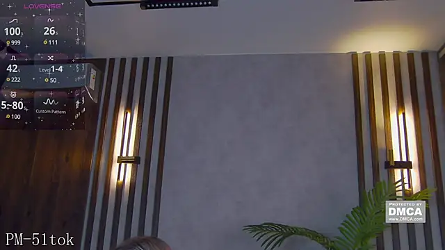 Holl1Would online show from 19, 12, 2024