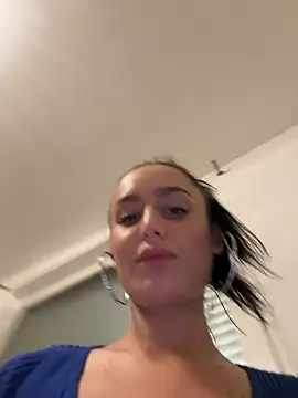 Zeyna1 online show from 15, 1, 2025