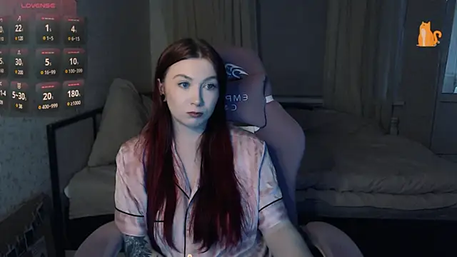 Cute lina online show from 10, 3, 2025