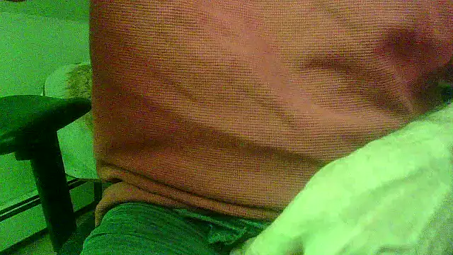 Snapshot of OralDesires2 chatting on 18, 12, 2024 OralDesires2 online show from 18, 12, 2024