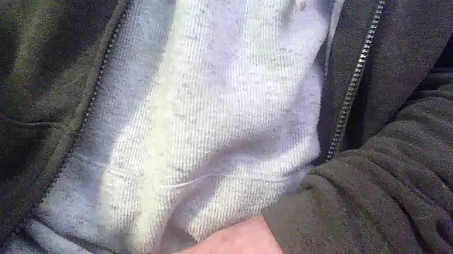 Snapshot of OralDesires2 chatting on 20, 1, 2025 OralDesires2 online show from 20, 1, 2025