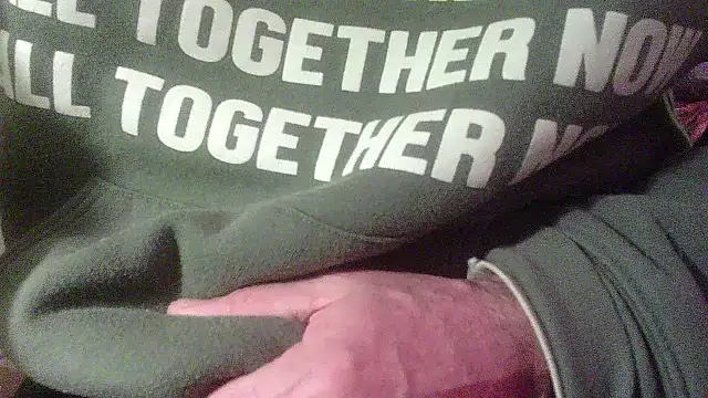 Snapshot of OralDesires2 chatting on 31, 1, 2025 OralDesires2 online show from 31, 1, 2025