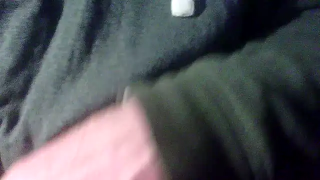 Snapshot of OralDesires2 chatting on 1, 3, 2025 OralDesires2 online show from 1, 3, 2025