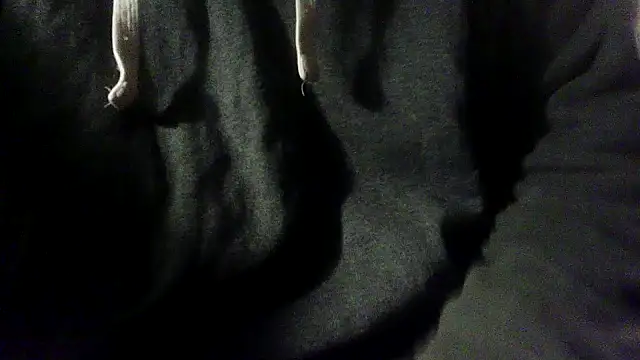 Snapshot of OralDesires2 chatting on 5, 3, 2025 OralDesires2 online show from 5, 3, 2025