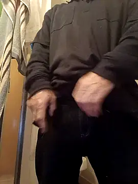 Snapshot of OralDesires2 chatting on 7, 11, 2025 OralDesires2 online show from 7, 11, 2025