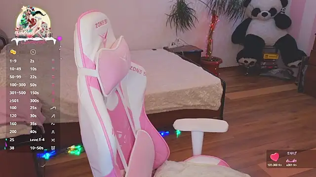 CyrilaPuff online show from 22, 12, 2024