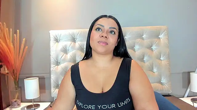 MelanyShayk online show from 13, 12, 2024