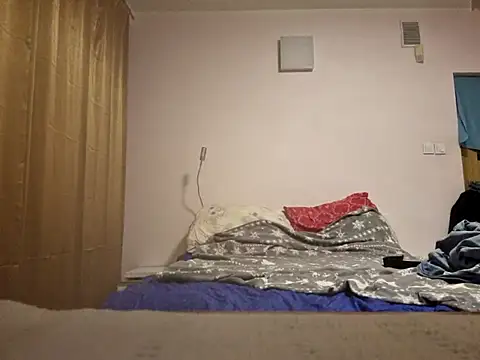 HouseOfCums online show from 20, 10, 2025