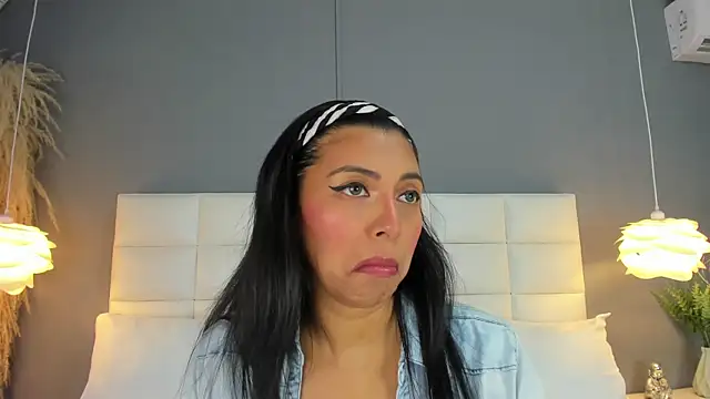 Snapshot of _BunnyNaugthy chatting on 7, 2, 2026 BunnyNaugthy online show from 7, 2, 2026