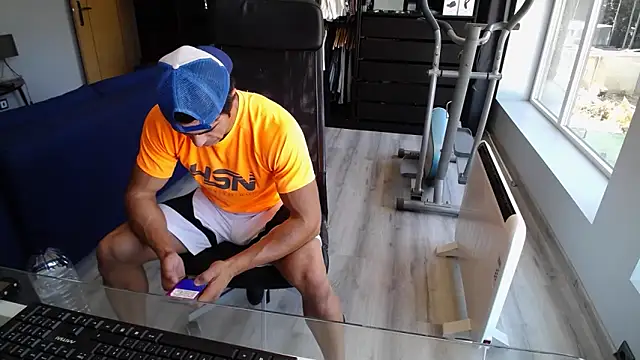 Snapshot of samricci21 chatting on 11, 10, 2025 samricci21 online show from 11, 10, 2025